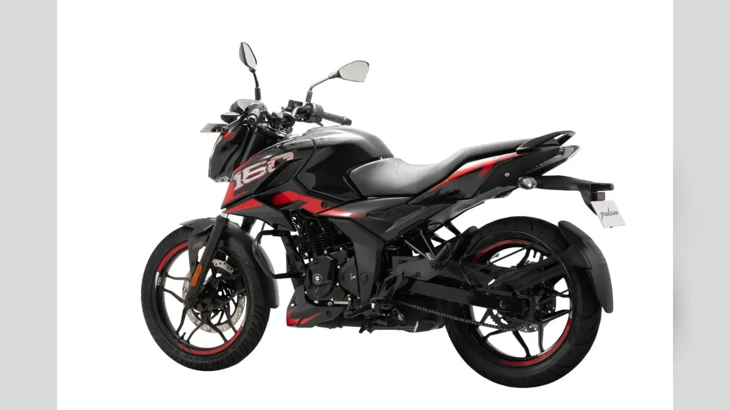 गोल्डन USD फोर्क्स, स्लिपर क्लच और नये फीचर्स के साथ आयी Bajaj Pulsar N160