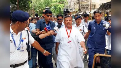स्ट्रांग रूम की सीसीटीवी निगरानी पर सवाल, ममता के मंत्री ने आयोग को लिखी चिट्ठी