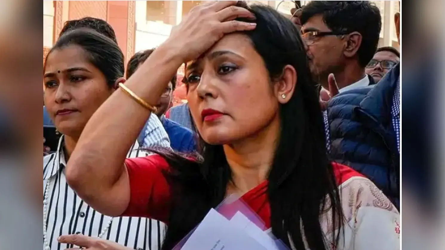महुआ मोइत्रा के खिलाफ एफआईआर दर्ज, पशु हत्या को लेकर की थी फेसबुक पोस्ट
