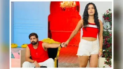 Bhojpuri Film: भोजपुरी सुपरस्टार राकेश मिश्रा का नया धमाका, ‘बर्फ के सिल्ली’ गाने ने सोशल मीडिया पर बढ़ाया पारा