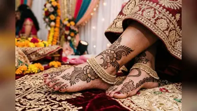 दुल्हन के पैरों को बनाएं और भी खूबसूरत, लगाएं ये लेटेस्ट मेहंदी डिजाइन