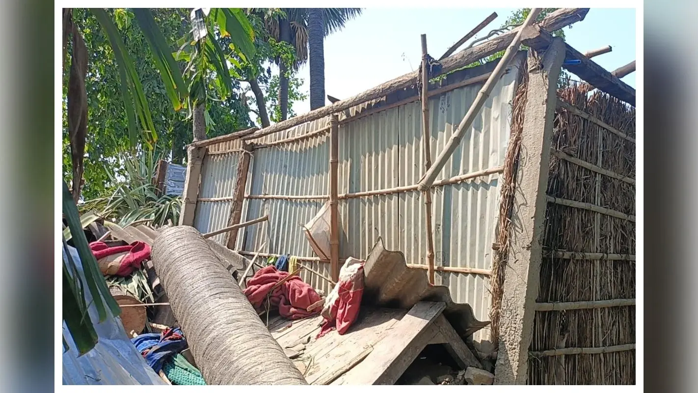 मुजफ्फरपुर में आंधी का कहर, घर पर पेड़ गिरने से सगे भाई-बहन की मौत