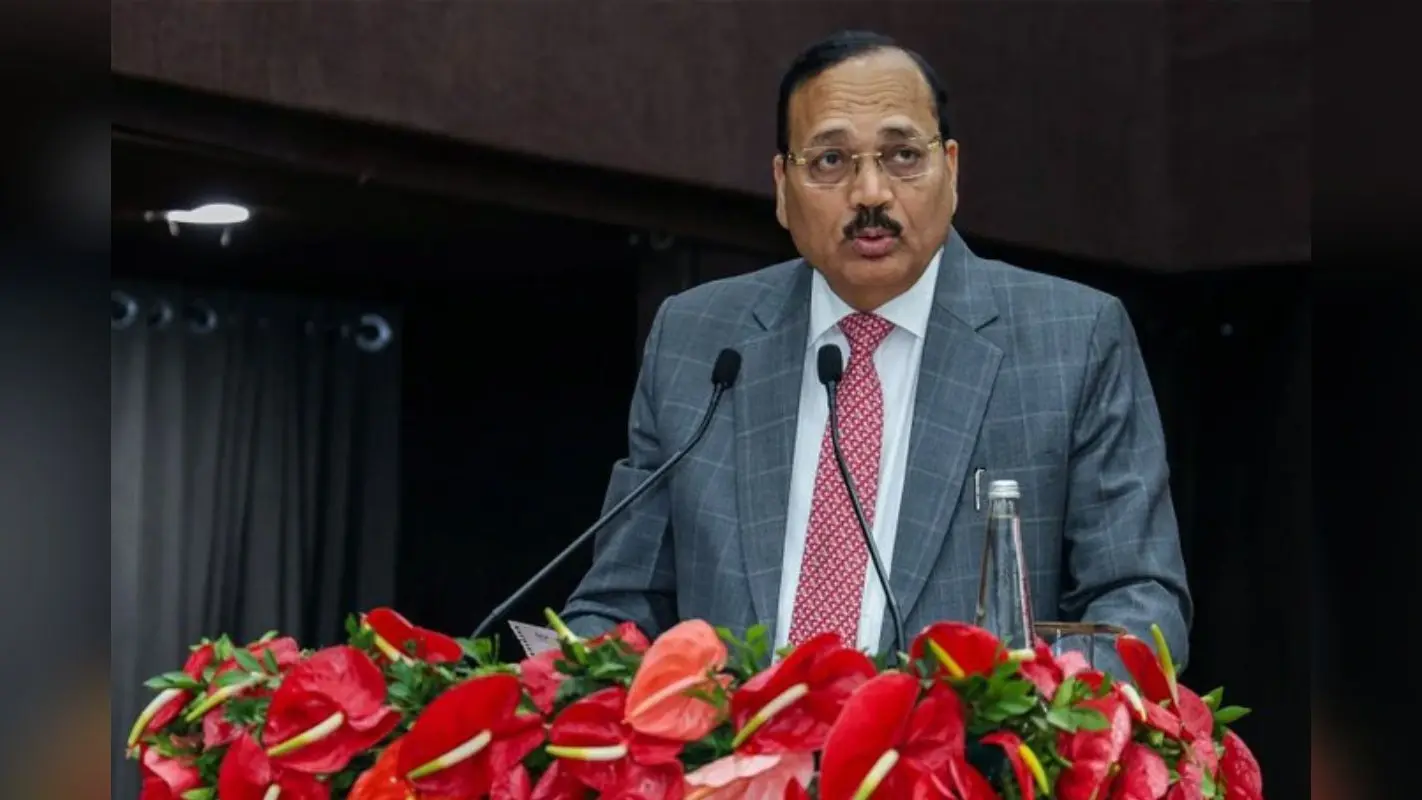 CJI सूर्यकांत को मुख्य अतिथि बनाने के प्रस्ताव पर छात्रों की आपत्ति, यूनिवर्सिटी को लिखा ई-मेल