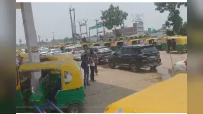 जहानाबाद मे नहीं बढ़ी CNG की कीमत, दो पंपों पर गाड़ियों की लगी भारी भीड़