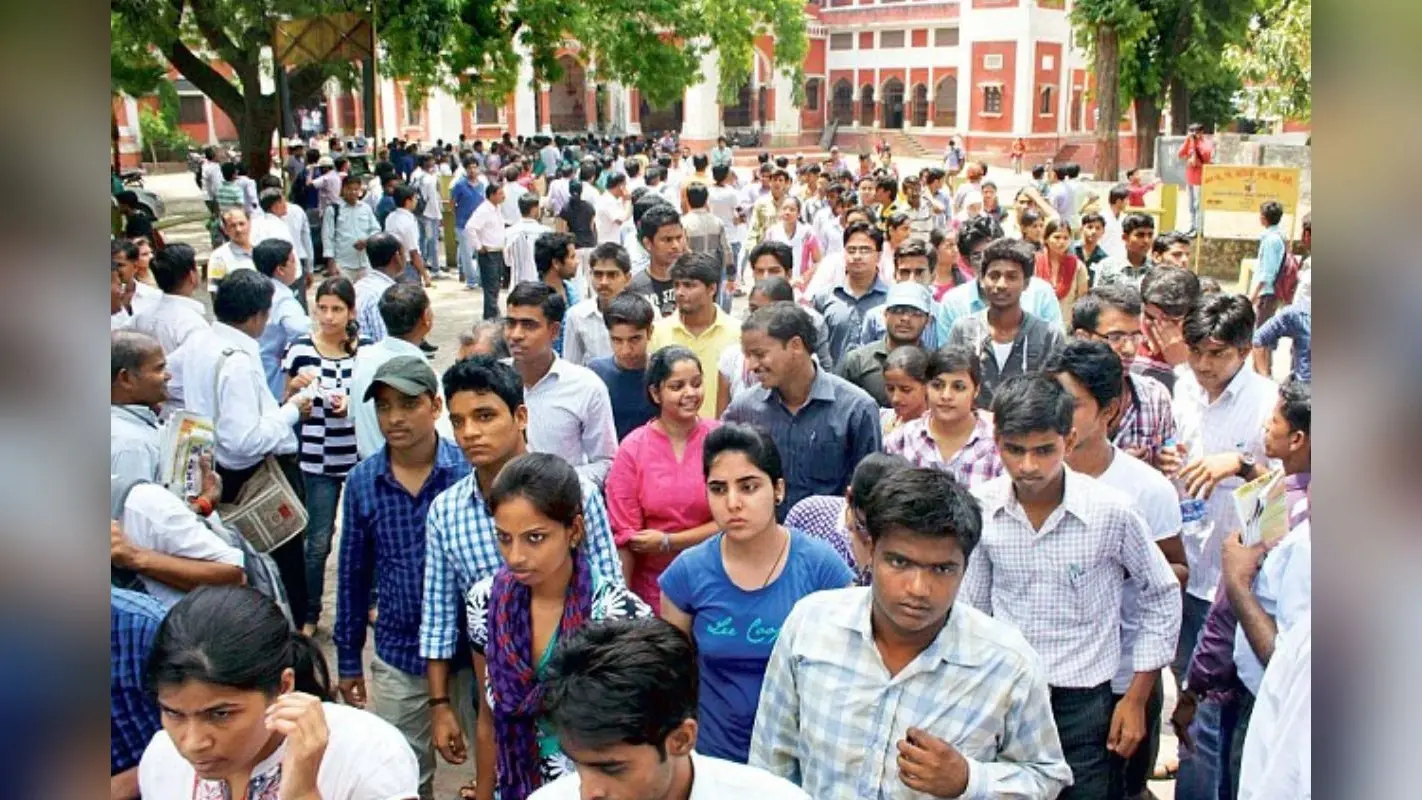 बेगूसराय में 23 और 24 मई को होने वाली डिप्लोमा-सर्टिफिकेट प्रवेश प्रतियोगिता परीक्षा को लेकर जिला प्रशासन पूरी तरह अलर्ट मोड