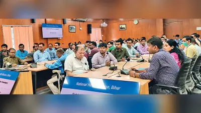 Gopalganj News : स्वास्थ्य सेवाओं में पारदर्शिता सुनिश्चित करें : डीएम