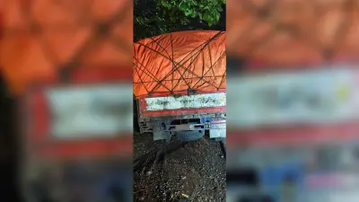 हड्डी लदा ट्रक जब्त, चालक व तीन तस्कर गिरफ्तार