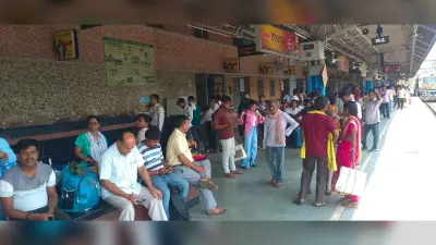 Deoghar News : मथुरापुर हॉल्ट में ब्लॉक से रेल परिचालन प्रभावित, दो जोड़ी ट्रेनें रहीं रद्द