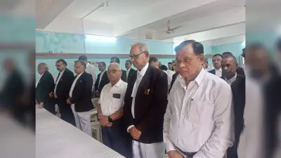डीबीए में हुई शोक सभा, दिवंगत अधिवक्ता को दी गयी श्रद्धांजलि