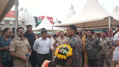 Deoghar News : बाबा मंदिर से एग्जिट प्वाइंट तक खंगाली व्यवस्थाएं, श्रद्धालुओं को बेहतर सुविधा देना पहली प्राथमिकता : डीसी