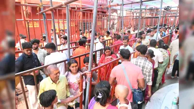 ज्येष्ठ पूर्णिमा पर बाबा मंदिर में उमड़ी भीड़, 40 हजार से अधिक श्रद्धालुओं ने किया जलार्पण
