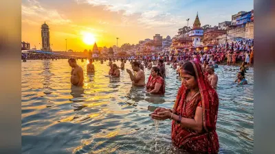 गंगा दशहरा है आज, जल्दी से नोट कर लें स्नान का शुभ मुहूर्त और मंत्र