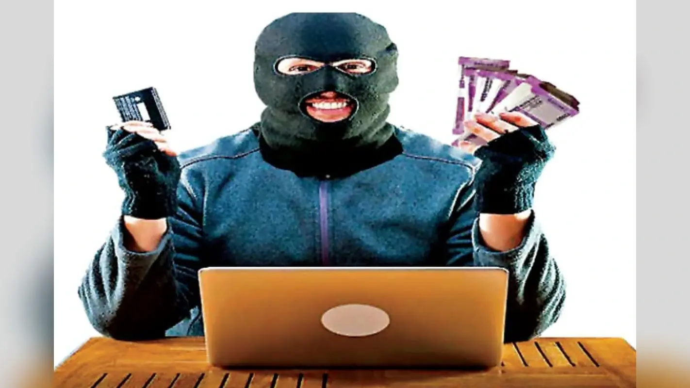 गया में साइबर ठगी, जाम में रुकी बोलेरो तभी शातिरों ने डैशबोर्ड से गायब किया फोन, खाते से उड़ाए 73 हजार रुपए