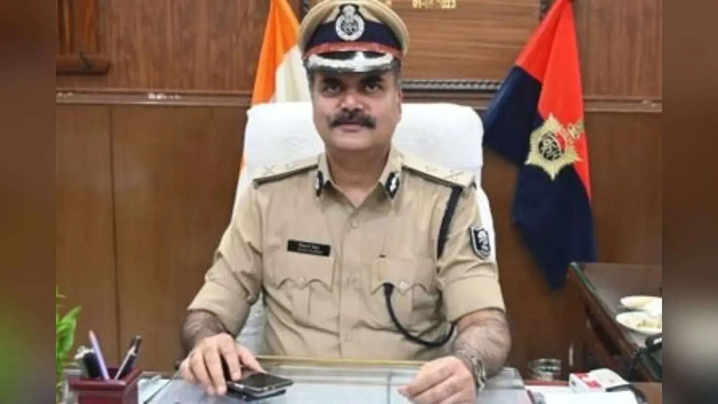 गया में थानेदार सस्पेंड, जनसुनवाई में मिली शिकायत के बाद आईजी विकास वैभव की बड़ी कार्रवाई