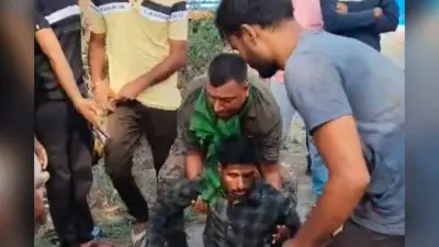 औरंगाबाद में भीषण सड़क हादसा, 3 युवकों की हालत नाजुक