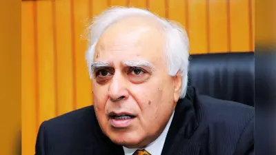 बंगाल चुनाव 2026: सुप्रीम सुनवाई के बाद बोले कपिल सिब्बल- हर टेबल पर तैनात हो राज्य का कर्मचारी
