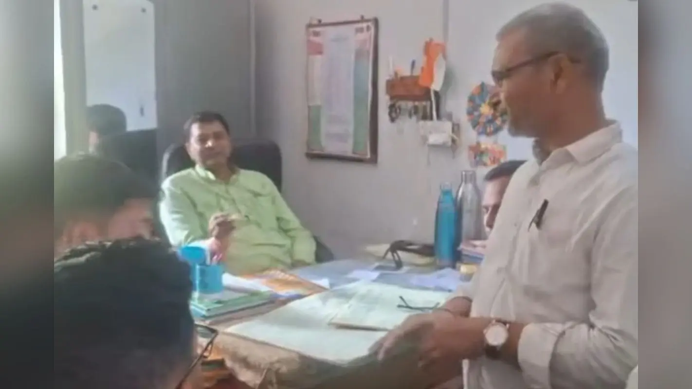 नालंदा के मध्य विद्यालय कैला के शिक्षकों ने नहीं दिए थे एमडीएम संबंधी प्रतिवेदन, डीईओ ने मांगा स्पष्टीकरण