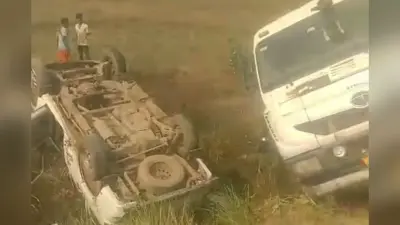 नवादा में हाईवा और बोलेरो की सिधी टक्कर, दो गभीर रुप से घायल
