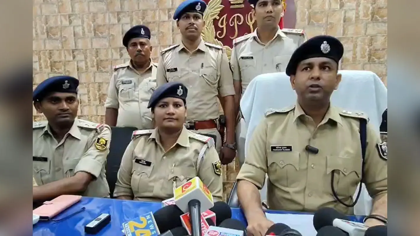 पटना ब्लैकआउट मर्डर केस का हो गया खुलासा, मजदूर बनकर 15 दिन की रेकी, पुलिस ने हत्या की पूरी कहानी बताई