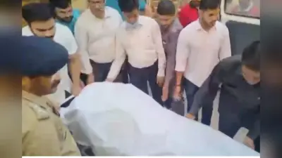 लखनऊ पहुंचीं अपर्णा यादव, पोस्टमॉर्टम के बाद घर ले जाया गया प्रतीक का पार्थिव शरीर