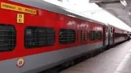 सुपौल स्टेशन पर फुट ओवर ब्रिज निर्माण को लेकर ब्लॉक, घंटों देरी से चलीं सहरसा-लहेरियासराय व पुणे-सुपौल एक्सप्रेस