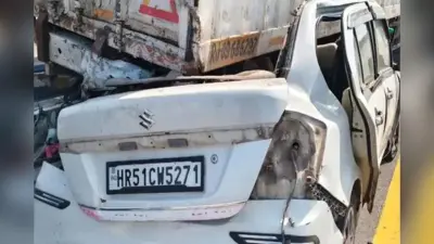 कार काटकर निकालने पड़े शव, पूर्वांचल एक्सप्रेस-वे पर भीषण एक्सीडेंट, बिहार के एक ही परिवार के 5 लोगों की मौत