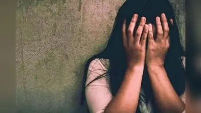 Sitamadhi News: ननिहाल आई आठ साल की बच्ची से दुष्कर्म, गुस्से में लोगों ने सड़क पर की आगजनी