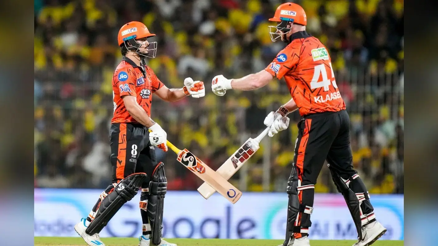 SRH ने CSK को 5 विकेट से हराकर प्लेऑफ में मारी एंट्री, गुजरात भी किया क्वालीफाई