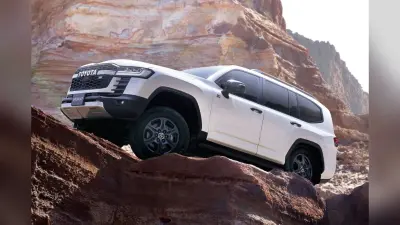 रेगिस्तान से पहाड़ तक, हर रास्ते की बादशाह है ये ₹2.17 करोड़ की SUV, जानें इसकी खासियत