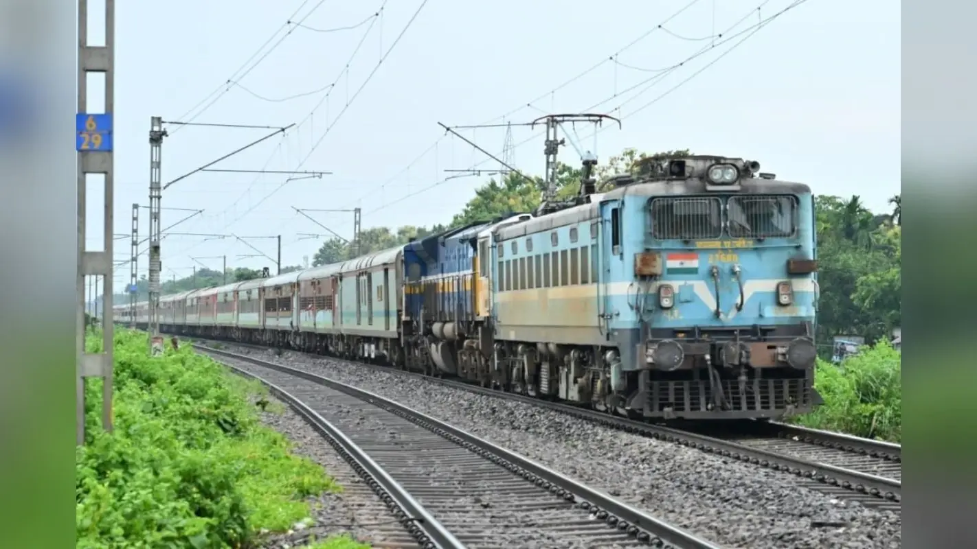 रेल यात्रियों के लिए खुशखबरी, कटिहार-भागलपुर के बीच आज से चलेगी स्पेशल ट्रेन; सिकंदराबाद-नाहरलगुन के फेरे भी बढ़े, देखें टाइम टेबल