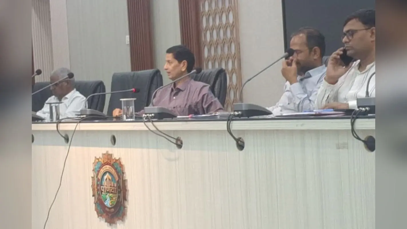 किसान पंजीकरण में पूरे बिहार में नंबर-1 बना पूर्णिया, प्रभारी डीएम ने थपथपाई अधिकारियों की पीठ; दिए कई अहम निर्देश