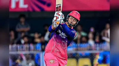 वैभव सूर्यवंशी के सामने इस गेंदबाज ने डाला मेडन ओवर, IPL 2026 में अब तक इतने गेंदबाजों ने किया यह कारनामा