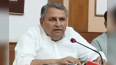गैंगस्टर के घर रेड में पुलिस की हुई तलाशी, डिप्टी CM बोले- होगा पूरा हिसाब, पहले हुई थी सैकड़ों राउंड फायरिंग