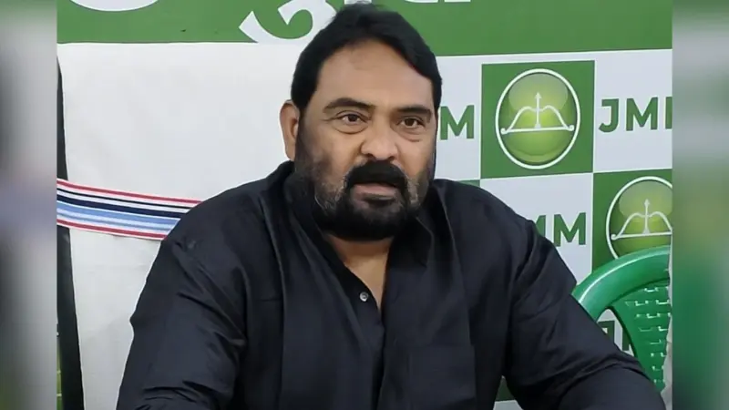 कमजोर अर्थव्यवस्था और राशन कार्ड रद्दीकरण पर जवाब दे भाजपा सरकार, JMM महासचिव विनोद पांडेय ने घेरा