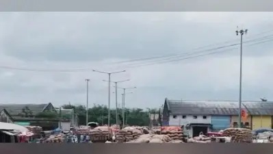 उमस भरी गर्मी से आज मिल सकती है राहत, तेज हवा और बारिश के आसार