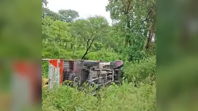 खगड़िया में ऑटो और पिकअप की टक्कर में तीन घायल