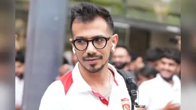 फ्लाइट में ई-सिगरेट पीते दिखे युजवेंद्र चहल? वीडियो वायरल होने के बाद मचा बवाल