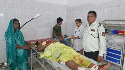 रजिस्ट्री ऑफिस खड़गपुर के समीप ट्रक की टक्कर से बाइक सवार पति-पत्नी घायल, पत्नी रेफर