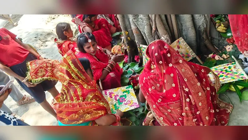 वट सावित्री पूजा को लेकर महिलाओं में दिखी आस्था