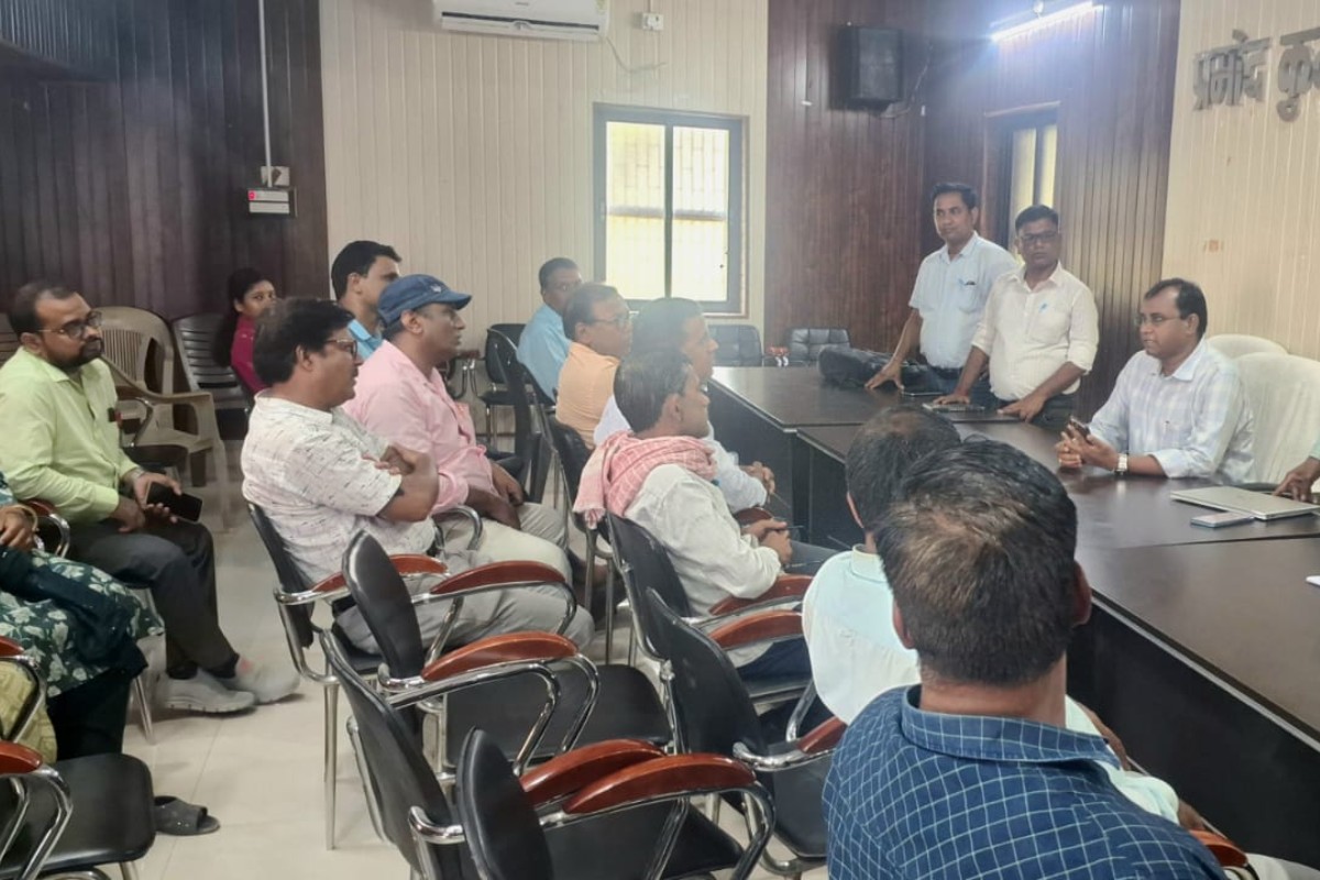 Muzaffarpur News: कांटी में जनगणना कार्य की समीक्षा, अच्छा प्रदर्शन करने वाले शिक्षकों और कर्मियों को मिलेगा प्रशस्ति पत्र