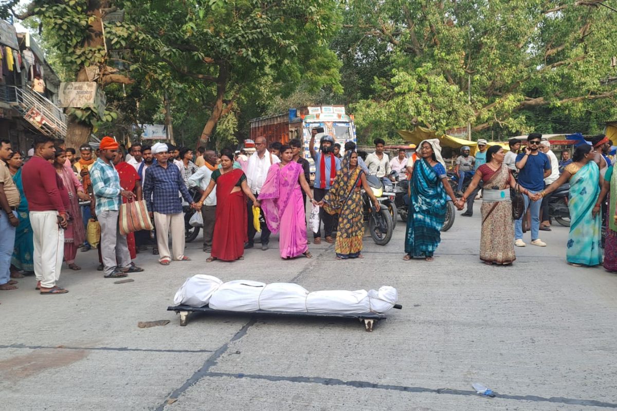 Gopalganj News: अवैध संबंध का विरोध करने पर पति को जहर देकर मारने का आरोप, चार के खिलाफ हत्या का केस दर्ज