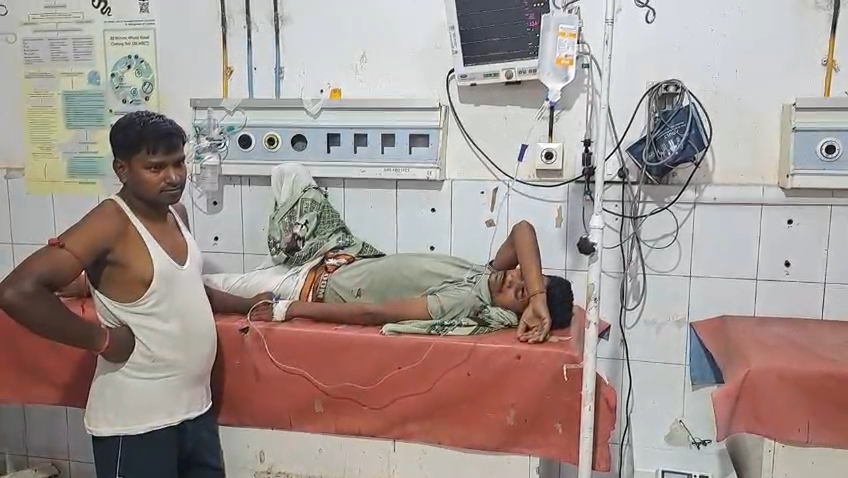 छत से गिरकर युवक गंभीर रूप से घायल, सदर अस्पताल में चल रहा इलाज