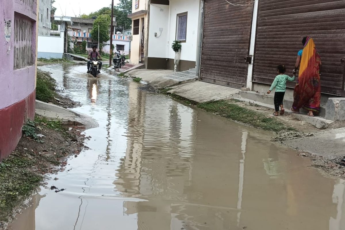 मानसून से पहले ही बदलते मौसम ने वैशाली में नगर परिषद की व्यवस्था की खोली पोल