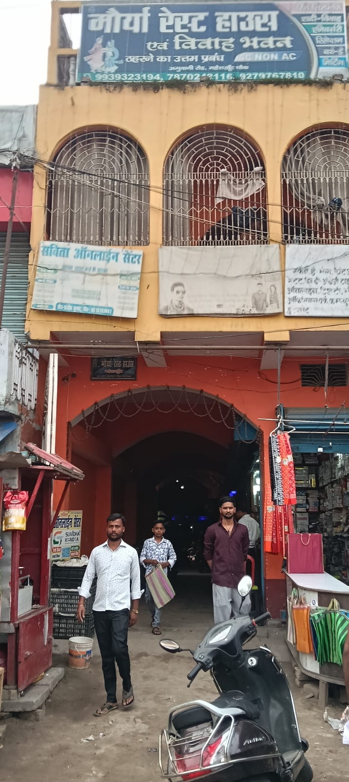 सेक्स रैकेट संचालन मामले में रेस्ट हाउस के मालिक पिता-पुत्र समेत 3 पर प्राथमिकी दर्ज