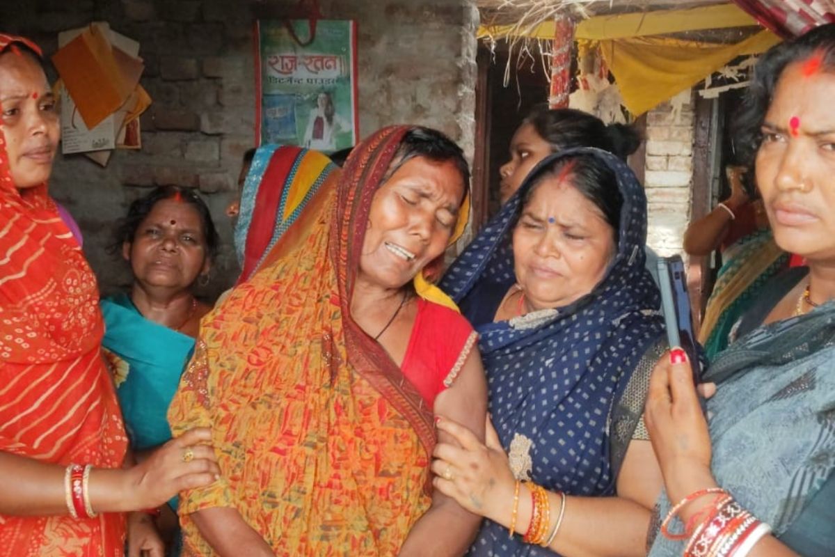 Saran News: गड़खा में बाइक की टक्कर से साइकिल सवार मजदूर की मौत, काम पर जाते समय हुआ हादसा