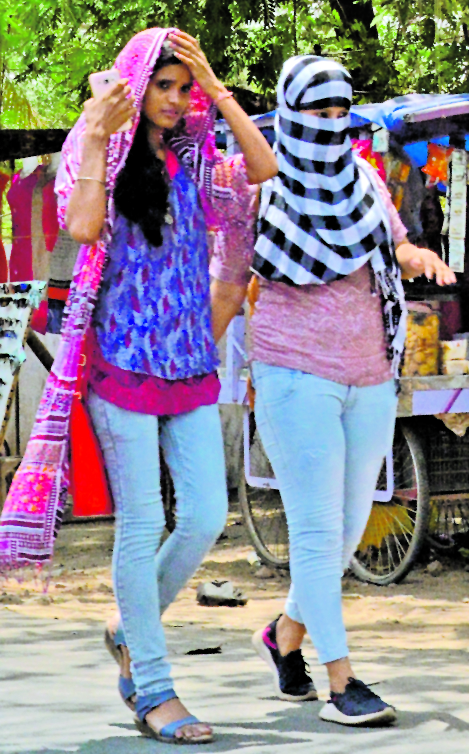 आज का जिले का मौसम : औरंगाबाद में आज गर्मी व उमस का रहेगा असर, बारिश की भी संभावना