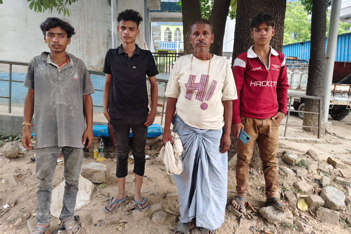 भोजपुर में 11 दिन से लापता युवक का शव सूखे कुएं से बरामद, परिजनों ने हत्या का लगाया आरोप