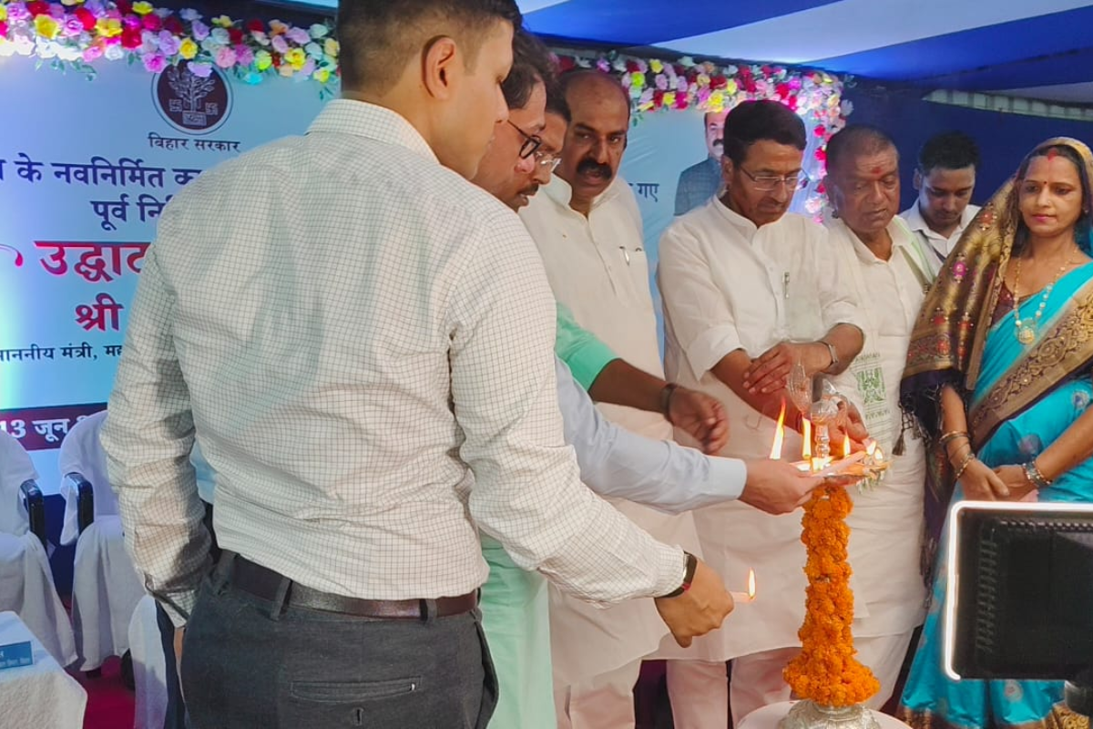 आरा में जिला निबंधन कार्यालय के नवनिर्मित भवन का लोकार्पण, मंत्री मदन सहनी ने किया उद्घाटन