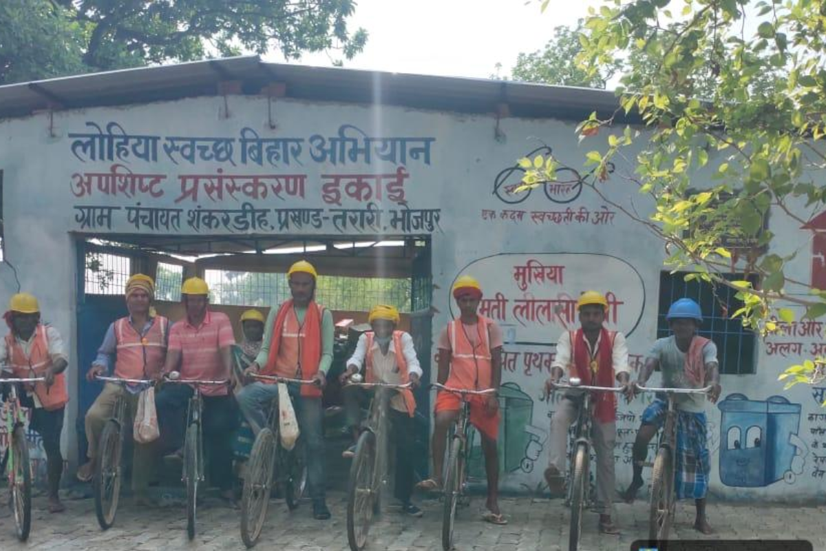 विश्व साइकिल दिवस पर तरारी में निकली साइकिल रैली, स्वच्छता कर्मियों ने दिया फिटनेस का संदेश