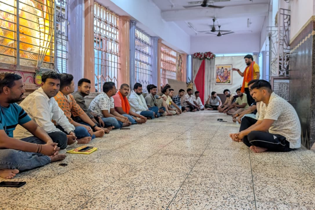 आरा में मौनी बाबा शिव मंदिर के पुनर्निर्माण को लेकर हिंदू जागरण मंच की बैठक, इस दिन होगी महाआरती